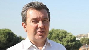 Başkan Koştu’dan, Büyükşehir Belediye Başkanı Tunç Soyer’e çağrı