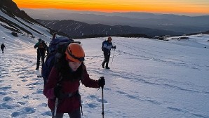 TEV Mezun Bursiyeri Müge Naoko Gönül, Kızlar İçin Kilimanjaro Dağı’na Tırmanacak