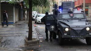 Diyarbakır Valiliği: 5 polis görevden uzaklaştırıldı