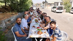 AK Parti Nevşehir Milletvekili Özgün ve Belediye Başkanı Savran, Sanayi Esnafı ile Kahvaltıda bir araya geldi