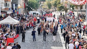 Bergama’da Cumhuriyet Bayramı coşkuyla kutlandı