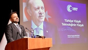 Dr. Koç, “Türkiye Olarak Dijital Teknolojiyi Sadece Tüketen Değil Üreten Olacağız”