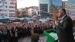 Çankaya belediyesi önünde Atatürk’e saygı duruşu