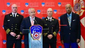 FDNY Komiseri Robert S. Tucker, son yangınların ardından lityum iyon pillerin devam eden tehlikeleri konusunda bilgilendirme yaptı