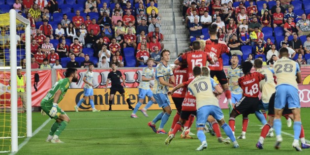 Philadelphia Union ezeli rakibi New York Red Bulls’u deplasmanda 2-0 yendi