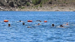 1. Van Denizi Yüzme Festivali Nemrut Krater Gölü Etabıyla Sona Erdi