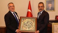 Milli Eğitim Bakanı Mahmut Özer, Nevşehir Belediyesi’ni ziyaret ederek Belediye Başkanı Dr. Mehmet Savran ile bir süre görüştü