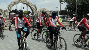 Van Büyükşehir’in Düzenlediği 4.Van Denizi Bisiklet Festivali Sona Erdi