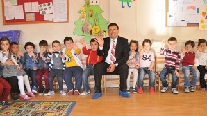 Milas Belediyesi 2022-2023 eğitim öğretim yılı kapsamında dar gelirli öğrencilere kırtasiye yardımını sürdürüyor