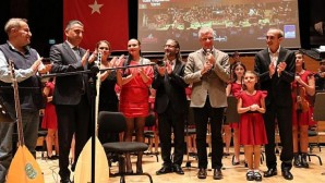 Çocuk Senfoni ve Cengiz Özkan’dan Cumhuriyet Bayramı Özel Konseri