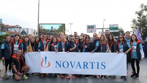 Novartis çalışanları, İstanbul Maratonu’nda Türkiye Eğitim Gönüllüleri Vakfı (TEGV) için koştu