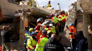 Depremlerde beşinci gün: Can kaybı 20 bini aştı
