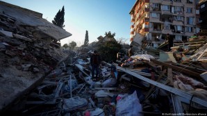Depremlerde can kaybı 17 bin 674’e yükseldi