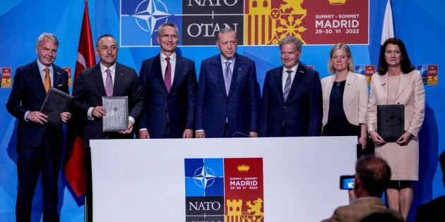 Fin halkı İsveç olmadan NATO’ya katılmaya sıcak bakıyor