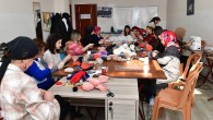 Mustafakemalpaşa Belediyesi’nden Depremzede Çocuklara El Emeği Göz Nuru Hediyeler