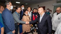 Başkan Soyer Eşrefpaşa Hastanesi çalışanlarına teşekkür etti “Bu enkazdan bambaşka bir Türkiye doğacak”
