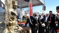 Karabağlar Belediyesi, Çanakkale Deniz Zaferi’nin 108. yıldönümünü ve şehitlerimizi unutmadı.