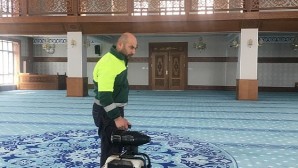 Keçiören’deki Camilerde Ramazan Temizliği