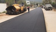 Bodrum Belediyesi tarafından ilçe genelinde gerçekleştirilen asfaltlama çalışmalarına Torba Mahallesi’nde devam ediliyor