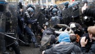 Fransa’da göstericilere müdahale eden polislere dava