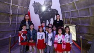 Atatürk Maskı’ndaki sergiye miniklerden ziyaret