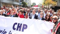 Bayraklı Belediye Başkanı Serdar Sandal, 1 Mayıs Emek ve Dayanışma gününde emekçilerle birlikte alandaydı
