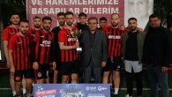 Gölcük Belediyesi 22. Geleneksel Futbol Şöleni’nde Körfez Arena’yı 3-0 yenen Azat İnşaat şampiyon oldu