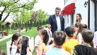 Kartepe Belediye Başkanı Av.M.Mustafa Kocaman Derbent İlkokulu Folklör Ekibi öğrencilerini misafir etti