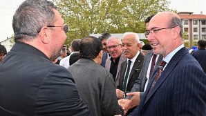 Selçuklu Belediye Başkanı Ahmet Pekyatırmacı, Cuma Buluşmaları kapsamında Mehmet Akif Mahallesi’nde vatandaşlar ile bir araya geldi
