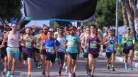 Ege’nin incisi Çeşme’de düzenlenen Salomon Çeşme Yarı Maratonu’nda birinciler belli oldu