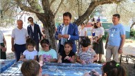 İzmir İl Milli Eğitim Müdürü Doç. Dr. Murat Mücahit Yentür, Uzunkuyu Köy Yaşam Merkezinde Yaz Atölyelerini Ziyaret Etti