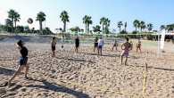 Antalya Büyükşehir’den Konyaaltı Plajı’na Ücretsiz Plaj Voleybol Sahaları