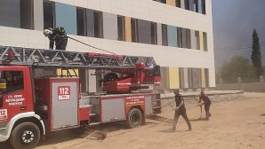 Aydın Büyükşehir Belediyesi İtfaiyesi İnşaatı Devam Eden Şehir Hastanesi’nde Çıkan Yangını Söndürdü