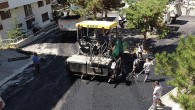 Keçiören’in sokakları sıcak asfaltla yenileniyor