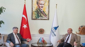 Yunanistan’ın İzmir Başkonsolosu Alexandros Kostas, Başkan Soyer’i ziyaret etti