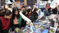13. Antalya Kitap Fuarı’na  öğrencilerden yoğun ilgi