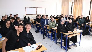 Başkan Altay Lise Öğrencileriyle Buluştu