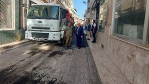 Başkan Selvitopu’dan “su baskını” ve asfalt denetimi