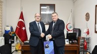 Belediye başkan vekili Hüseyin Vasfi Güner ilçe sağlık müdürü dr.Refet Çeviker’e ve başhekim Onur Durgun’a ziyaret gerçekleştirdi