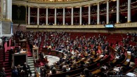Fransa’da tartışmalı göç yasası meclise takıldı