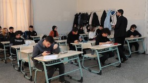 Başkan Altay’dan Üniversite Adaylarına Eğitim Desteği