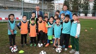 Başkan Topaloğlu, geleceğin futbolcularıyla bir araya geldi
